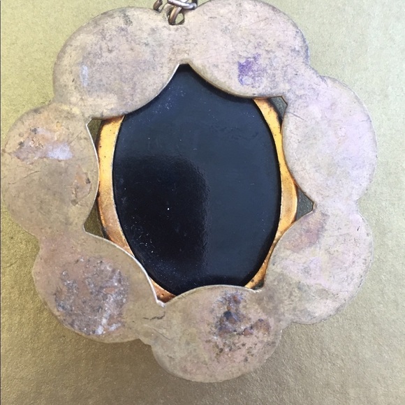 Vintage Cameo Pendant Black Gold - Picture 2 of 2